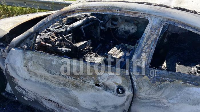 Κάηκε κι άλλη BMW στην Ελλάδα (+video)