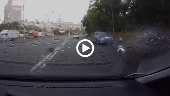 Στούκα χωρίς ζώνη=Superman Στούκα χωρίς ζώνη=Superman