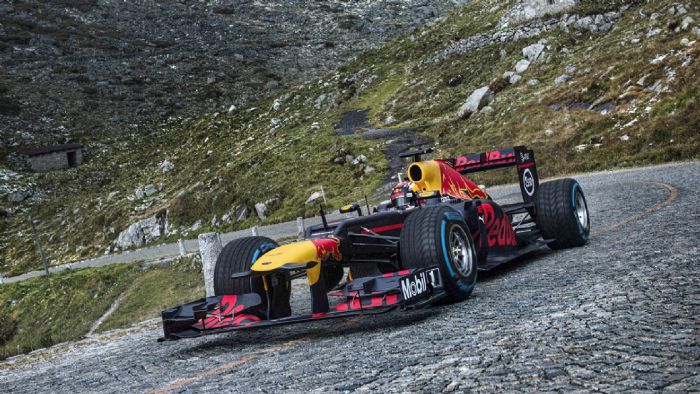 F1 μονοθέσιο στις Αλπεις