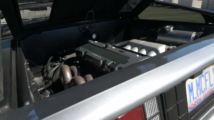 DeLorean με Honda τούρμπο μοτέρ και σασμάν από Porsche 