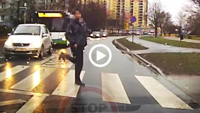 Στο εξωτερικό σέβονται τους πεζούς, ακόμη και τους καραγκιόζηδες