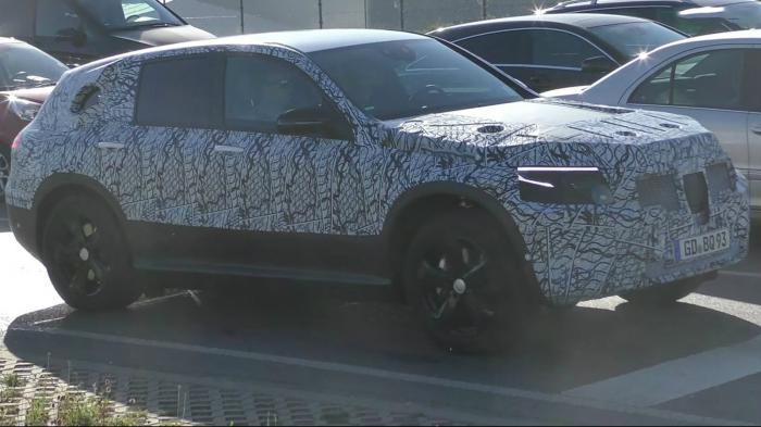 Βγήκε βόλτα η Mercedes EQ C (+vid) Βγήκε βόλτα η Mercedes EQ C (+vid)