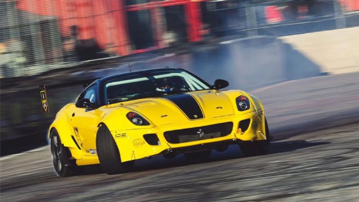 Ferrari με 800 ίππους «τα σπάει» (+vid) Ferrari με 800 ίππους «τα σπάει» (+vid)