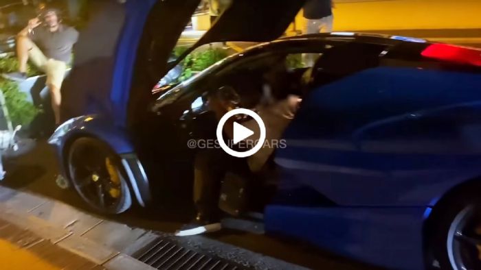 Παρκαδόρος έριξε LaFerrari αξίας 3,5 εκατ. ευρώ πάνω σε σκούτερ
