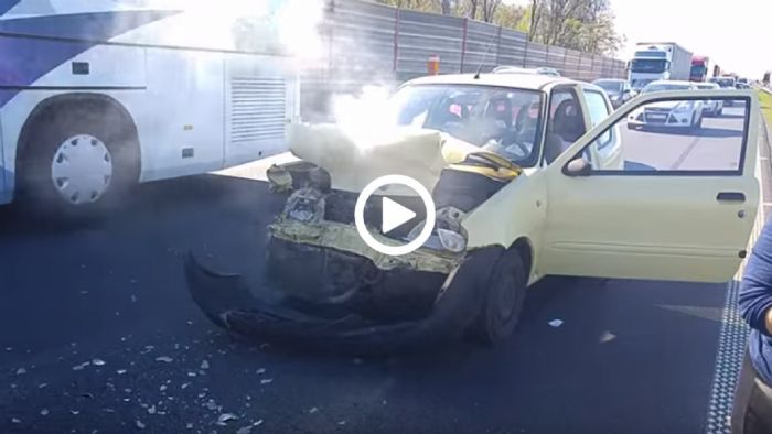 Fiat Seicento διαλύεται Fiat Seicento διαλύεται