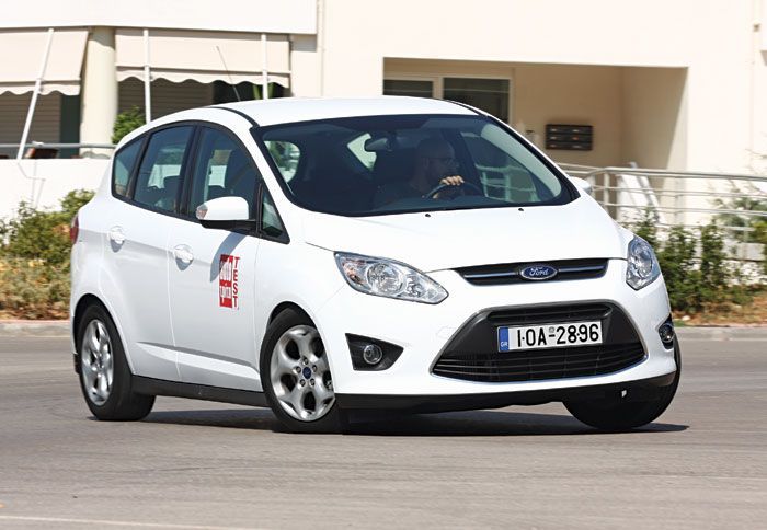 To C-MAX έρχεται με δύο εξαιρετικούς κινητήρες κάτω από το καπό του, τον 1.0 Ecoboost στους 100 ή 125 ίππους (ανάλογα με την έκδοση) και τον 1,6 TDCI με ιπποδύναμη 115 ίππων. 