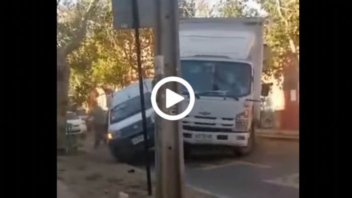 Φορτηγατζής τα κάνει γης Μαδιάμ