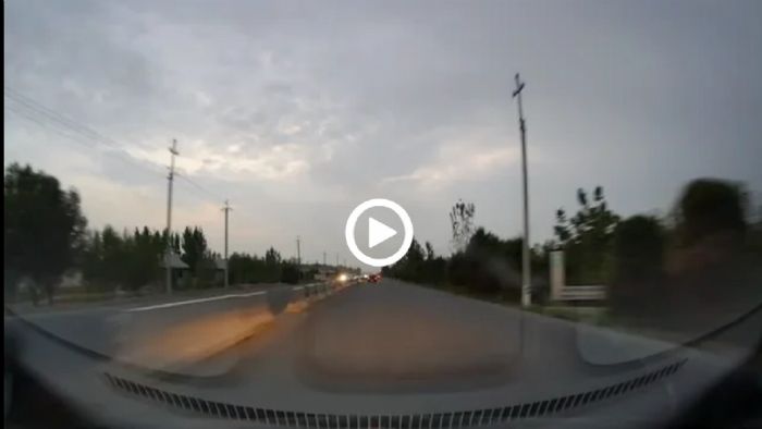 VIDEO: Σοκαριστικό! Εξεράγει μετά τη στούκα και τουμπάρει 2 φορές!