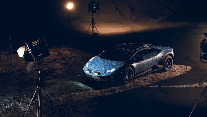 H Lamborghini παρουσιάζει την τελευταία εκδοχή της Huracan