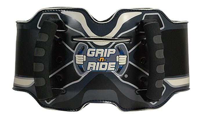 Η ζώνη Grip-n-Ride όχι μόνο προστατεύει τη μέση του αναβάτη, αλλά προσφέρει και δύο χειρολαβές στο συνεπιβάτη!