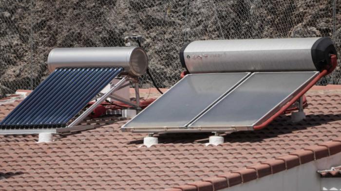 Πώς να αξιοποιήσεις τον ήλιο για ζεστό νερό και οικονομία όλο τον χρόν Πώς να αξιοποιήσεις τον ήλιο για ζεστό νερό και οικονομία όλο τον χρόνο