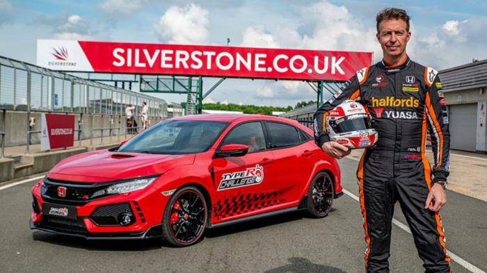 Το Honda Civic Type R συνεχίζει να καταρρίπτει τα ρεκόρ και το ίδιο έκανε και στην πίστα του Silverstone.