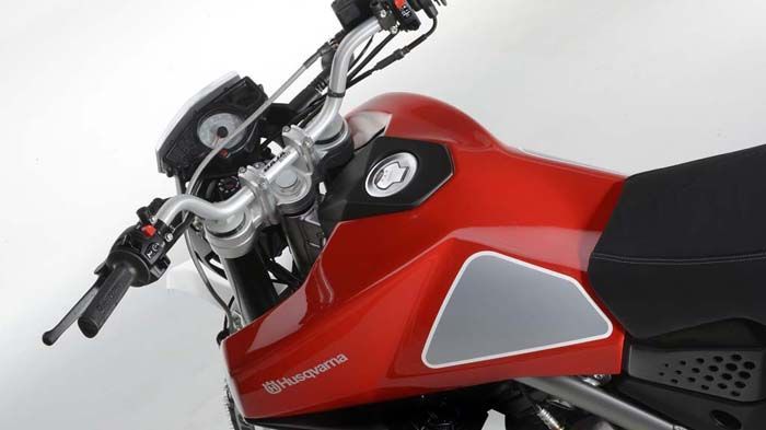 Οι εξελίξεις στη φημολογούμενη πώληση της Husqvarna είναι ραγδαίες, αλλά αύριο θα λυθούν πιθανότατα όλες μας οι απορίες.