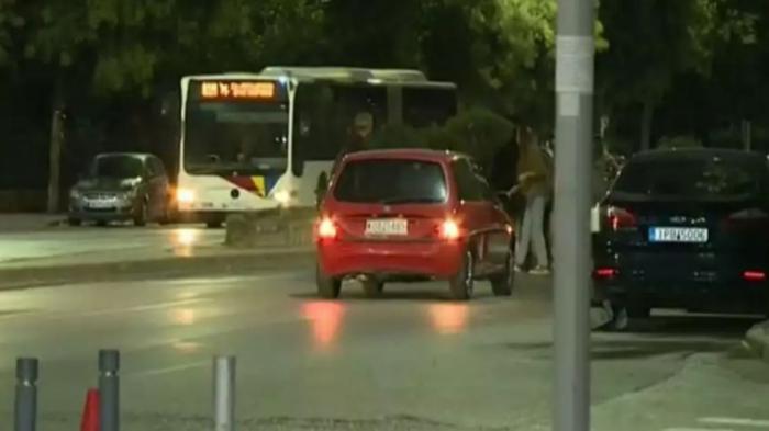 Θεσσαλονίκη: Αυτοκίνητο παρέσυρε γυναίκα σε ζωντανή μετάδοση