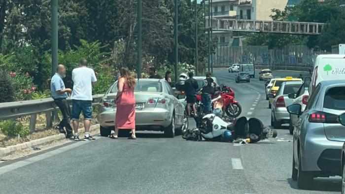 Κηφισός: Καραμπόλα στο ύψος της Λιοσίων - Προβλήματα στην κυκλοφορία Κηφισός: Καραμπόλα στο ύψος της Λιοσίων - Προβλήματα στην κυκλοφορία