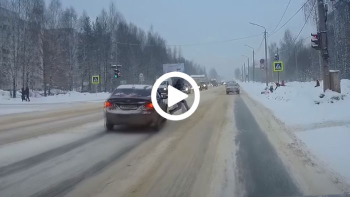 Την «είδε» κασκαντέρ στα χιόνια Την «είδε» κασκαντέρ στα χιόνια