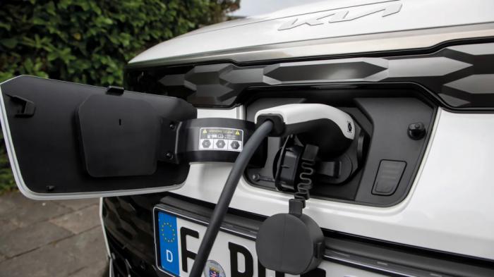 Έρευνα 10.000 ηλεκτρικών: Η Kia «πάτησε» την Tesla στη μακροζωία της μπαταρίας!