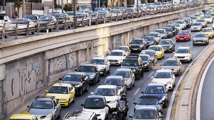 Αθήνα: Οι οδηγοί πέρασαν 4μιση μέρες κολλημένοι στην κίνηση το 2023