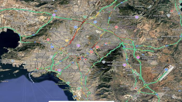 Κίνηση στην Αθήνα: Μποτιλιάρισμα στον Κηφισό – Καθυστερήσεις σε Αττική Οδό και κέντρο