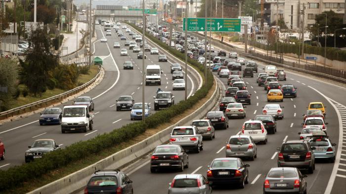 15,4 ετών τα ρυπογόνα «ελληνικά» Ι.Χ.  