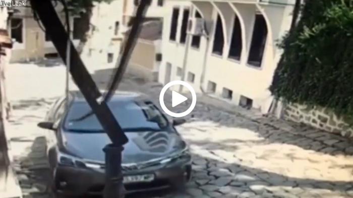 Καλά είσαι. Δέσε, κλείδωσε και φύγε Καλά είσαι. Δέσε, κλείδωσε και φύγε
