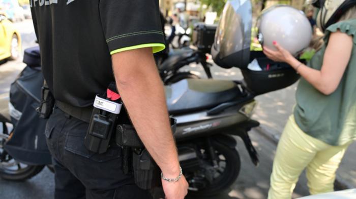 Ελλάδα: Πάνω από 886.000 ευρώ τα πρόστιμα για κράνος σε 1 εβδομάδα
