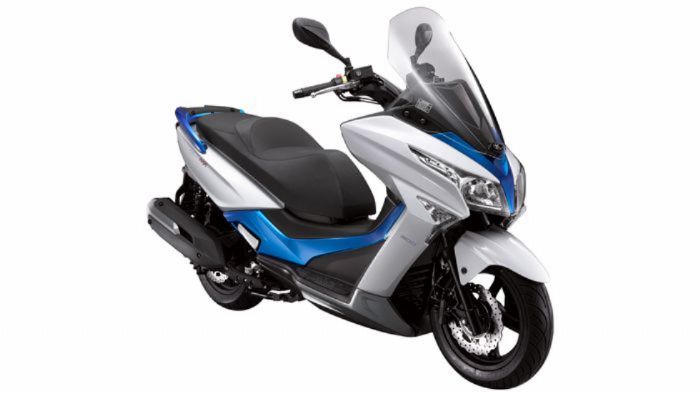 Design που σε κερδίζει με την πρώτη ματιά, ούτε συντηρητικό, ούτε ακραία επιθετι Design που σε κερδίζει με την πρώτη ματιά, ούτε συντηρητικό, ούτε ακραία επιθετικό, για το νέο scooter Agility Maxi 300i ABS της KYMCO.