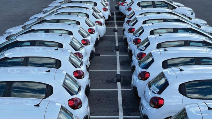 Έβγαλε «λαγούς» η ΑΑΔΕ στους ελέγχους για ανασφάλιστα και τέλη – Χιλιά Έβγαλε «λαγούς» η ΑΑΔΕ στους ελέγχους για ανασφάλιστα και τέλη – Χιλιάδες leasing οχήματα κυκλοφορούσαν παράνομα