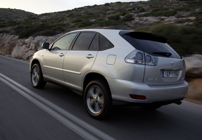 Lexus RX 400h: Με τα μάτια στο μέλλον  