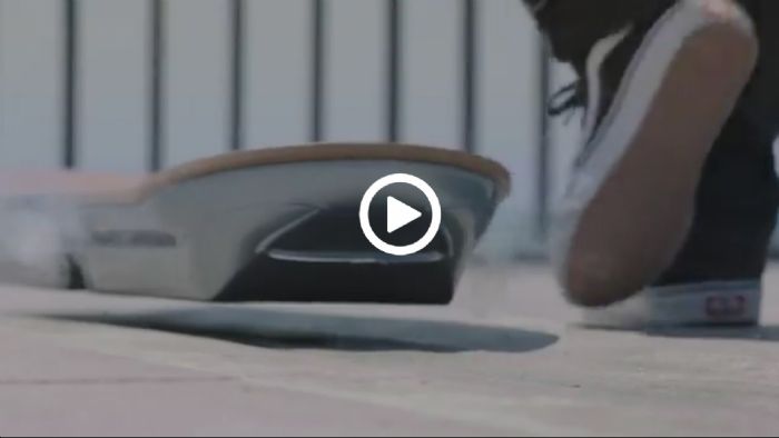 Η Lexus μας teasάρει με το hoverboard