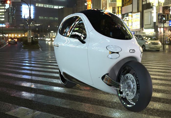 Το C-1 διαθέτει γυροσκοπικούς μηχανισμούς που το διατηρούν όρθιο, ακόμη και σε π Το C-1 διαθέτει γυροσκοπικούς μηχανισμούς που το διατηρούν όρθιο, ακόμη και σε περίπτωση σύγκρουσης.