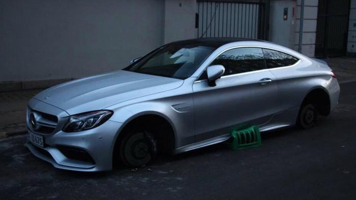 Mercedes AMG C63 πάνω σε καφάσια!