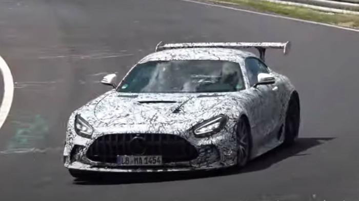 Η νέα Mercedes-AMG GT R Black Series στην πίστα 