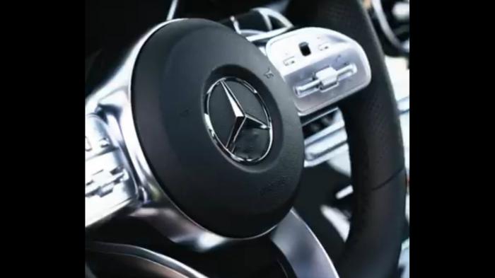 Στην αποκάλυψη ενός ακόμα teaser βίντεο προχώρησε η Mercedes, η οποία από στιγμή σε στιγμή αναμένεται να παρουσιάσει και επίσημα την ανανεωμένη GLC coupe.