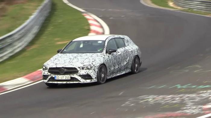 Η επερχόμενη Mercedes-AMG CLA 35 Shooting Brake εντοπίστηκε στη πίστα του Nurbur Η επερχόμενη Mercedes-AMG CLA 35 Shooting Brake εντοπίστηκε στη πίστα του Nurburgring.