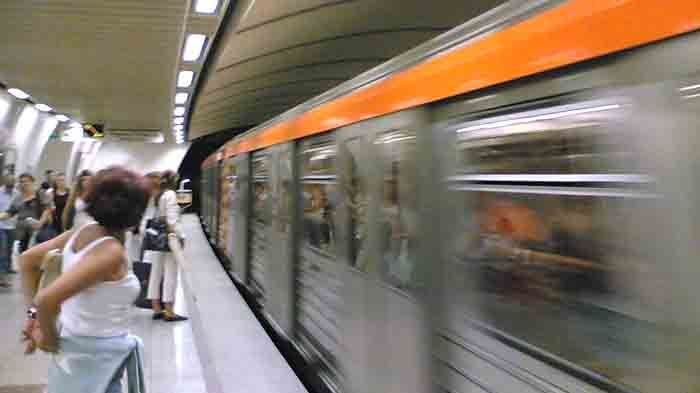 Επαναλειτουργεί το Μετρό