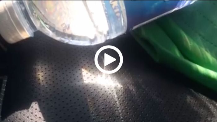 ΚΙΝΔΥΝΟΣ φωτιάς από τα μπουκαλάκια στο αυτοκίνητο! 