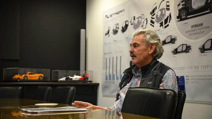 Στο «Τάγμα των Ιπποτών» ο Gordon Murray Στο «Τάγμα των Ιπποτών» ο Gordon Murray