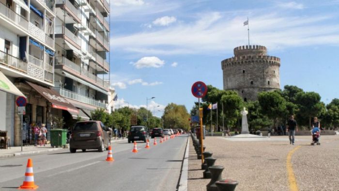 Στο οδόστρωμα ο ποδηλατόδρομος της Λ.Νίκης