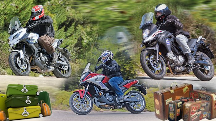 Οι τουρίστες στα μεσαία.. Οι τουρίστες στα μεσαία..