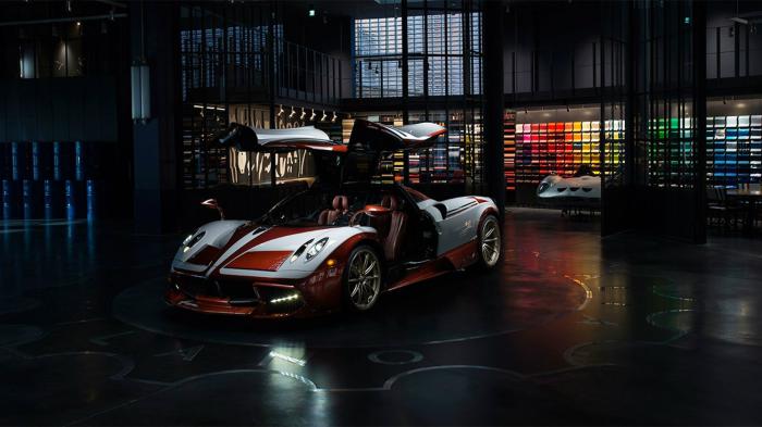 «Λάμπει» η νέα Pagani Huayra Lampo