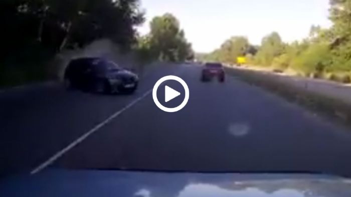 Mazda3 vs Pajero Mazda3 vs Pajero