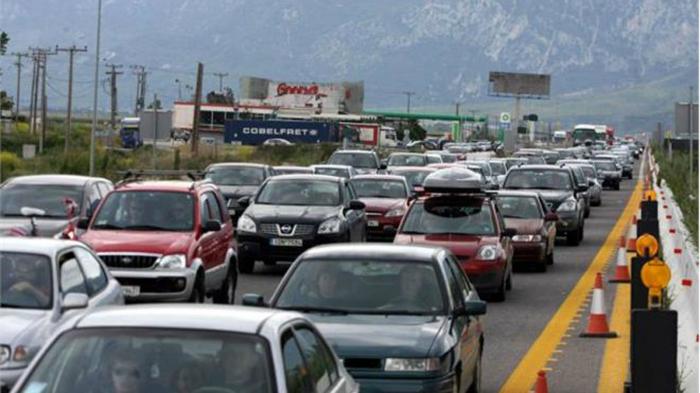 Μέρες & ώρες που δεν θα «πήξεις» στη κίνηση του Πάσχα