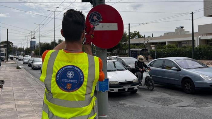 Αθήνα: Περιποίηση σε 13.700 πινακίδες από την Π. Αττικής