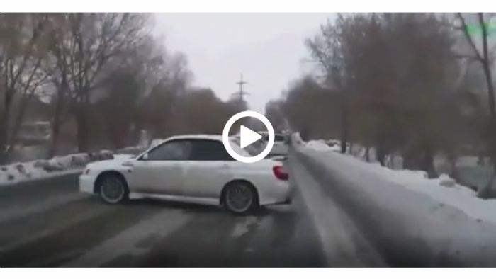 VIDEO: Τρελή προσπέραση στη Ρωσία!