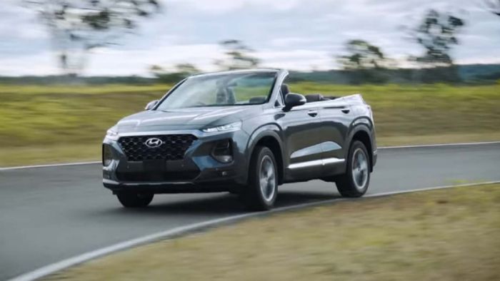 Η Hyundai Aυστραλίας χρειάστηκε να κόψει την οροφή από ένα ολοκαίνουριο Santa Fe για χάρη ενός τηλεοπτικού διαφημιστικού.