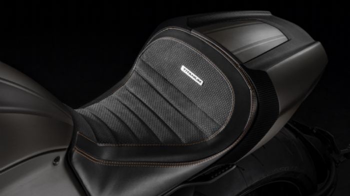 Αφιέρωμα Σέλες: Τι πρέπει να γνωρίζετε Αφιέρωμα Σέλες: Τι πρέπει να γνωρίζετε