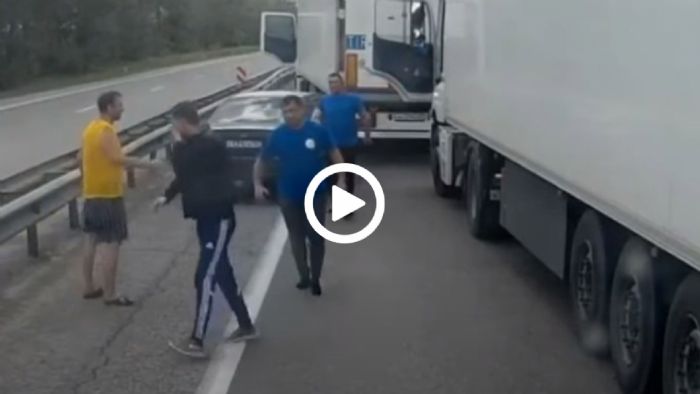 Η «σφαλιάρα» έπεσε σύννεφο γιατί εκνεύρισε τους φορτηγατζήδες 