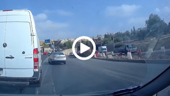 Η σφήνα τον έφερε ανάποδα