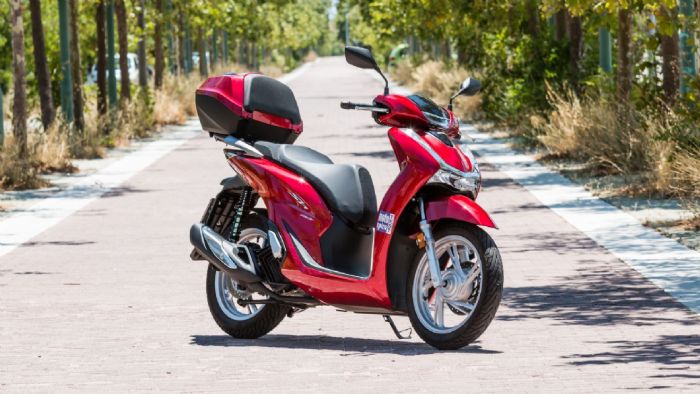 Honda SH 150i: Πιο premium από ποτέ Honda SH 150i: Πιο premium από ποτέ